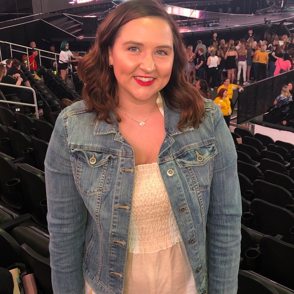 Meet your Posher, Meghan - Picture 1 of 1